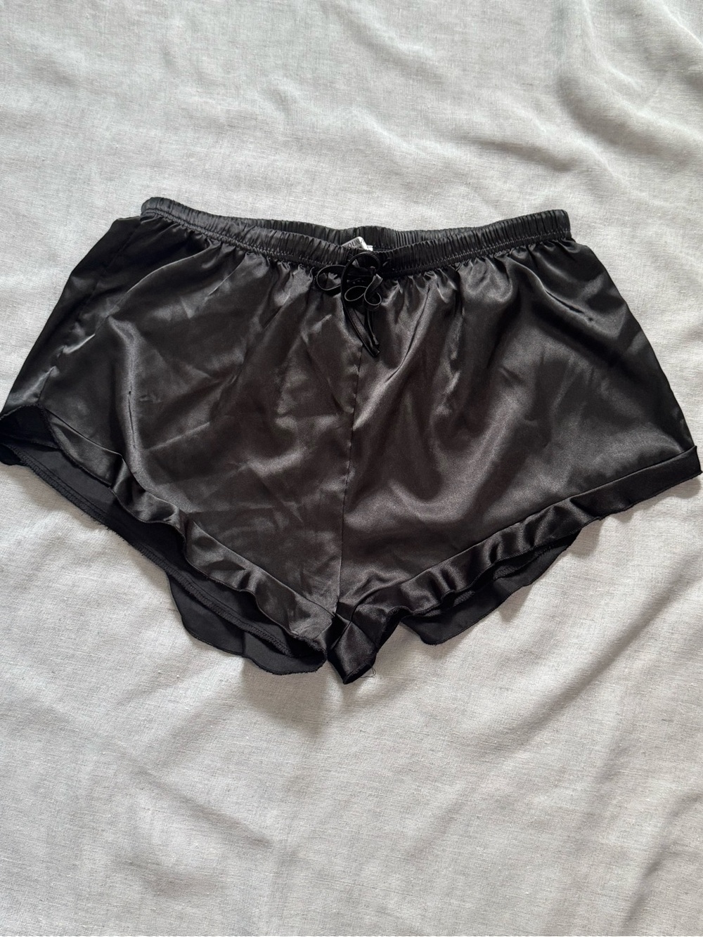 Silky Black Women's Shorts Lightweight Satin Sz L Goth Coquette Whimsygoth Fairy